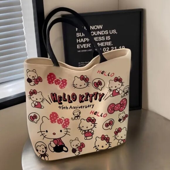 Hello Kitty Tote - Picture 1 of 3